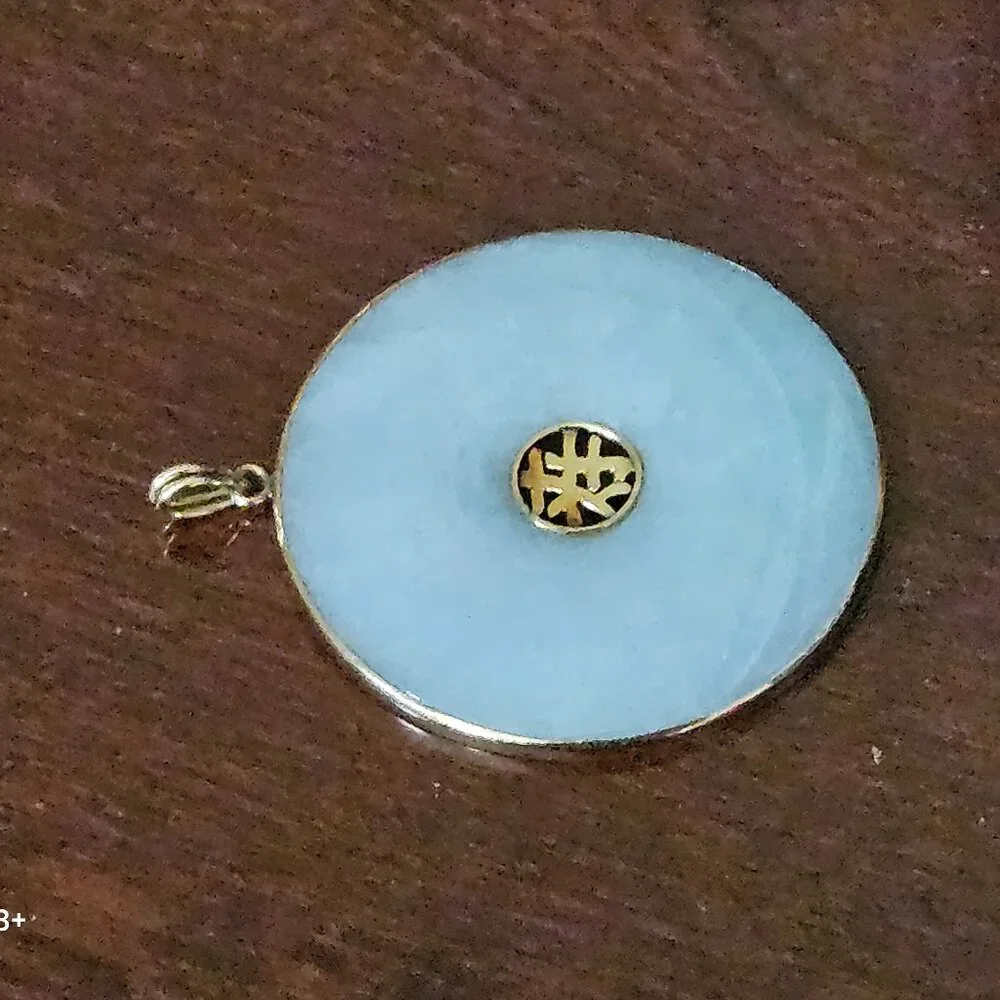 RARE GUMPS 14K GOLD WHITE JADE JADEITE ROUND GOOD LUCK CHINESE PENDANT NECKLACE